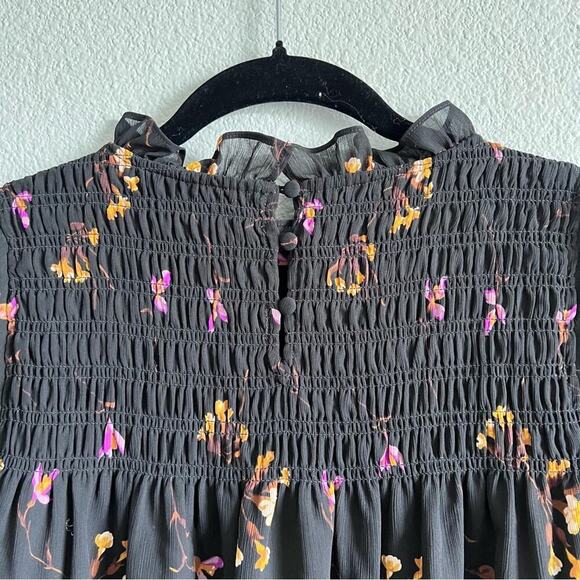 Madewell Georgette Ruffle-Collar Smocked Top in Falling Freesias - Picture 7 of 13